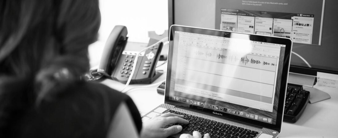 Why Your Dual Monitor Setup Feels Wrong: The Display Settings Most Beginners Miss